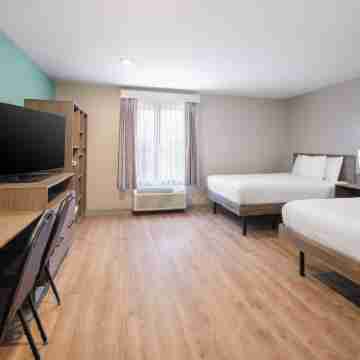 Echo Suites Richmond West - Extended Stay by Wyndham Rooms