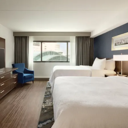 Embassy Suites by Hilton Indianapolis Downtown