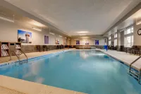 Drury Plaza Hotel Cincinnati Florence فنادق في Florence
