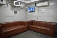 Qotel Hotel Rama Rohini Sector 24