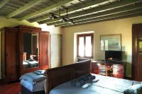 In a historic park, close to Lake Como and Milan. Hotels in Olgiate Molgora