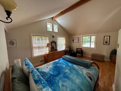 Wonderfully located near Bay Street and all the wonderful restaurants. Sauna! Hotels near Sand Master Park - Sandboarding & Store