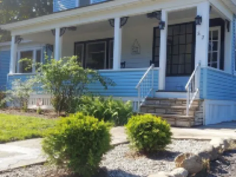 Bullseye  Modern Farmhouse  15 Minutes to Qgunquit BeachEnjoy Southern Maine Hotels in North Berwick