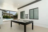 Tropical Paradise deluxe villa