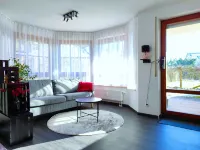 Terminal Design Apartments - Terrasse & Waiputv Hotels in Steinenbronn