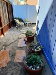 La Casita Azul - Quaint, Artsy Cottage in Hollywood Beach - Short Walk to Sand! Hotels near Silver Strand
