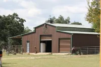 Charming Farmhouse studio ! Packed with modern amenities with all the charm!