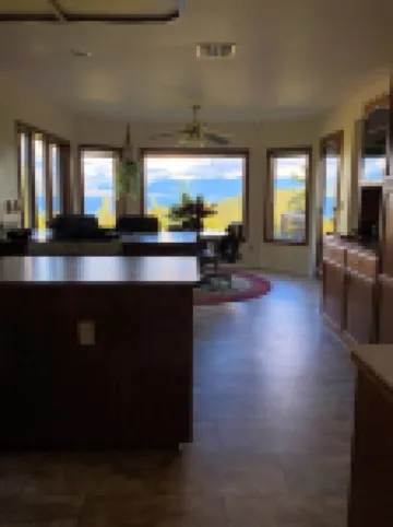 Captivating Flathead Lake Views 6 bd 3.5 bath