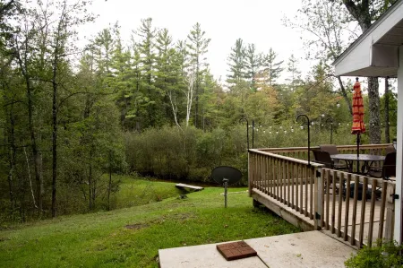 Quiet Cabin Setting on small river