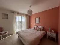 Bastide sleeps 13 - Padel Hotels near Shrine of Our Lady of Graces