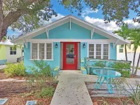 Private, charming home in downtown Stuart 鄰近Northshore Plaza的酒店