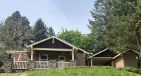 Charming Elkton Cottage - Nearby Attractions Await-Must Stay 28 Days