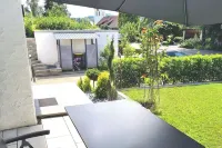 Stilvoll Eingerichtete Ferienwohnung mit Gehobener Ausstattung & Sonnenterrasse Hotels near Centro Português De Wangen | Portugiesischer Kulturverein