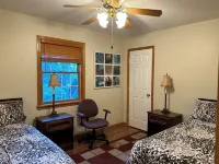 3 BR Mountain Rambler Home - Abundance of Wildlife and Waterways: Railway origin