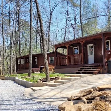 Cabin in the Woods - 5 Miles to Dayton Boat Ramp! 2 miles to NACA Fort Bluff!