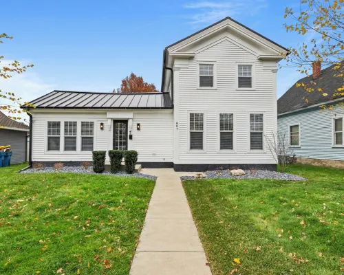 Modern Farmhouse in Charming Neighborhood Walking Distance to Downtown Hotels in DeKalb County