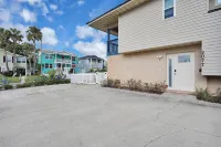 BEACH TOWNHOUSE --Pet Friendly <br>“Redfish”