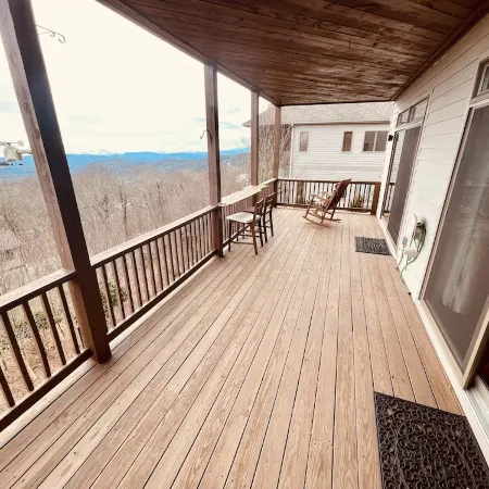 Sugar Mountain Cabin, 2Bd/2Bath, Steps to Slopes, Bucket List Mountain Views