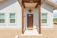 Experience the Wild West in Style: Unforgettable Getaway in Tombstone, Arizona!!