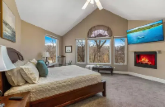 5-Bedrooms on the water! 2 Kitchens, Hot Tub, and Theatre!