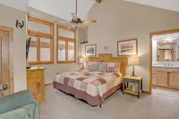 Bright, spacious, & extra clean condo in heart of a perfect CO setting! - Balcony