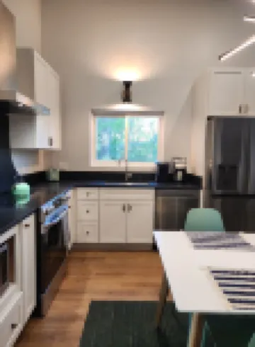 New, unique custom-built cottage, between Savannah and Tybee Island.