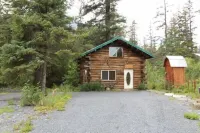 "Jack London's Cabin", Genuine Alaskan Log Cabin built by owners! Self check in.