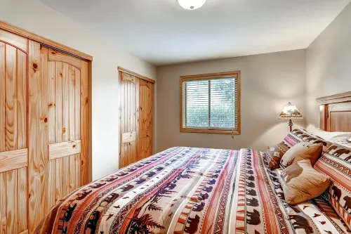 Cozy Creekside Condo (ground level, end unit)