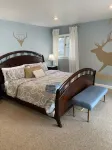Elk Lake Fall Color Weekends, 6 Br, 14 Beds, 5 Baths, Barrel Sauna, Sleeps 22