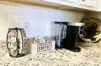 Mid term rental for travel professionals or snowbirds. Pet-friendly!