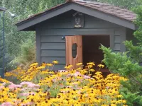 Beautiful Gardens, Outdoor Shower, Hot Tub, Steam Sauna, Cold plunge pool.