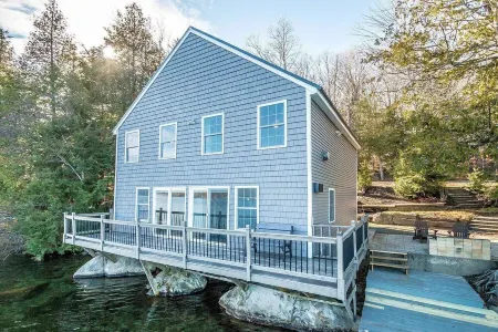 Maidstone  VT<br><br>Great location Majestic Maidstone Lake VT<br> 5 Bedroom retreat