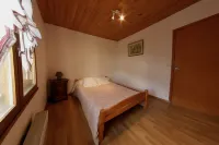 Serre Chevalier 100 M2 CHALET NEAR SKIING