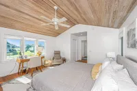 BENNETT’S POINT BUNGALOW ON DEEP WATER WITH PRIVATE DOCK ACCESS