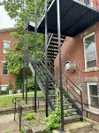 Athenian Apartment-Uptown:1 block to Court Street & 2 blocks to College Green.