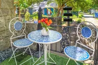 Private Midtown Hidden Gem- Steps from Piedmont Park + Free Parking