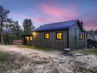 Stylish 2-bedroom Cabin with Breathtaking Mountain Views + Hot Tub Hotels in Bailey