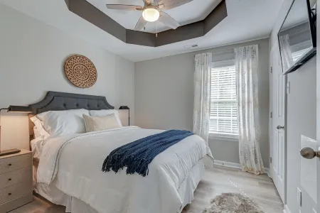 Clean and Private Updated Duplex Apartment