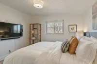 Featuring: Arcade Gameroom PoolGreat for Families!