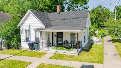 2BD 2Bath, Ideally Located Cottage Hotels near Buffalo Trace Distillery