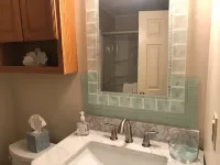 Relax and get away! Beautiful upscale condo with pool near OGT Village and Beach