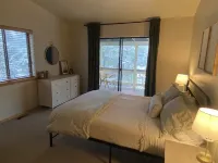 Dogs welcome - Gorgeous, Spacious Cabin in the Pines