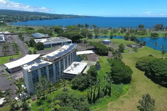 Incredible View in Hilo - Pool, A/C, #708