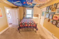 Great Space! 2 Blocks from Downtown Lee's Summit!