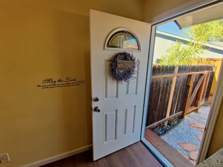 Romantic place - close to downtown Livermore and local wineries