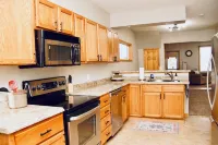 Broadway 310! Perfectly located in the center of Iron Range Activities. Hotels in Gilbert