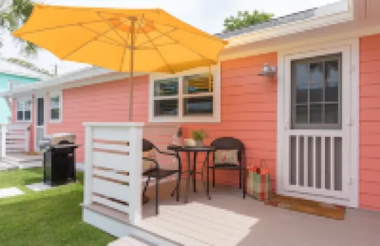 Couples love this sweet thing, just a block to the beach