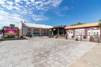 Wines, Vines, and Mines - A Block off Mainstreet in Historic Downtown Cottonwood