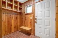 Escape to This Mountain Retreat Near Hiking Trails, Pools, and Golf Courses