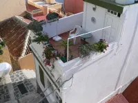 Spacious holiday home with two roof terraces in the sunniest place of the island Hotels in Tazacorte